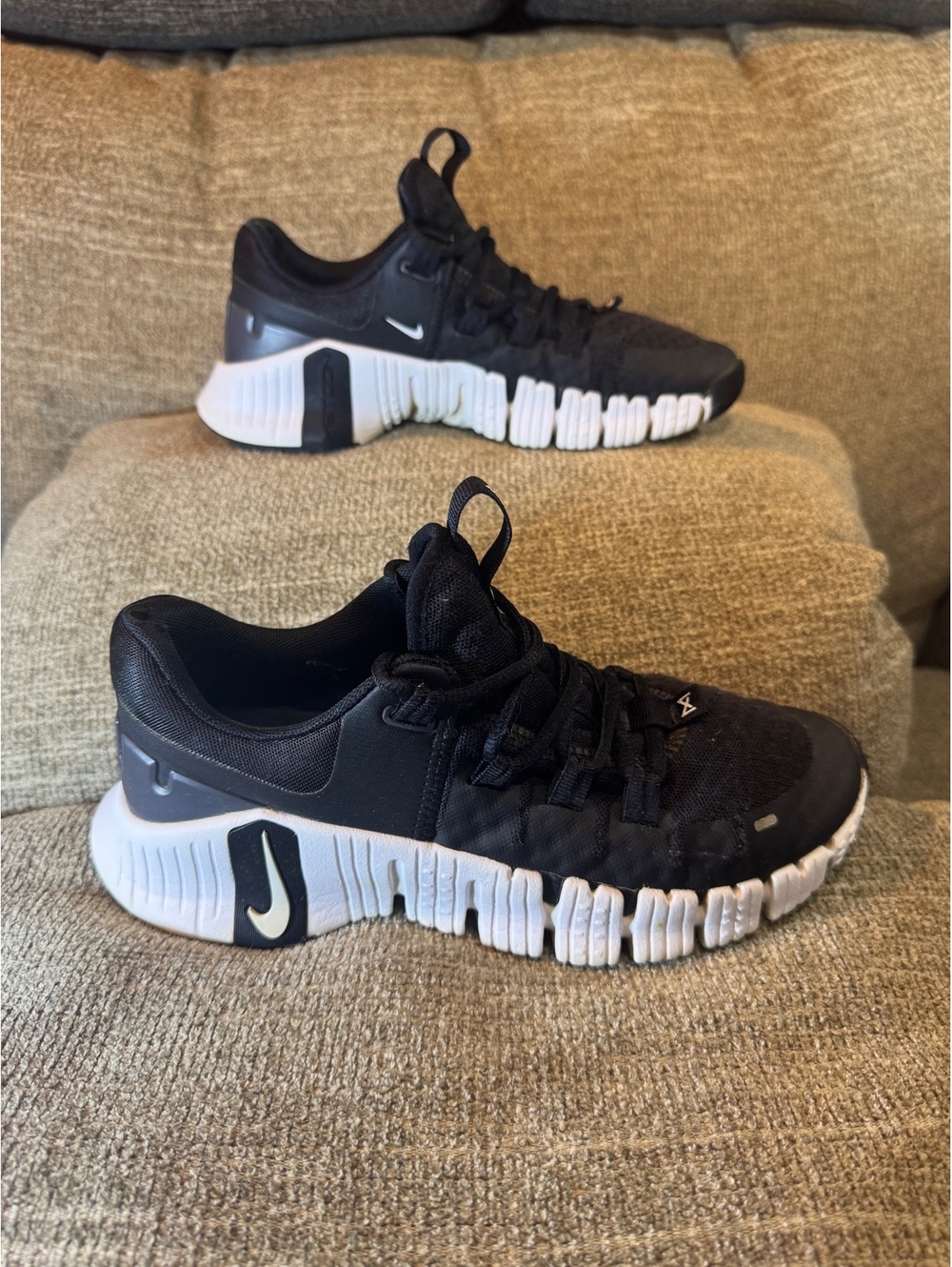 Nike Free Metcon 5 Black White Women’s Training Shoes Size 7 DV3950-001